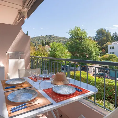 Le Bella Avec Balcon Idéal Pour évasion à Deux, Au Calme Et Proche Du Centre-ville * Cannes