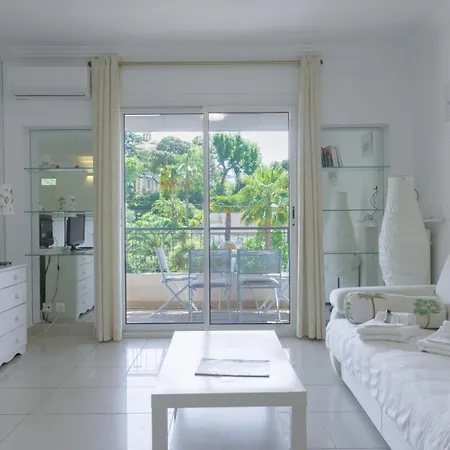 Le Bella Avec Balcon Idéal Pour évasion à Deux, Au Calme Et Proche Du Centre-ville Appartamento Cannes