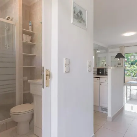 Le Bella Avec Balcon Ideal Pour Evasion A Deux, Au Calme Et Proche Du Centre-ville Διαμέρισμα *