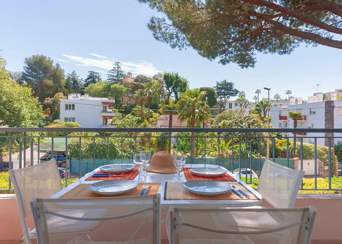 Le Bella Avec Balcon Ideal Pour Evasion A Deux, Au Calme Et Proche Du Centre-ville